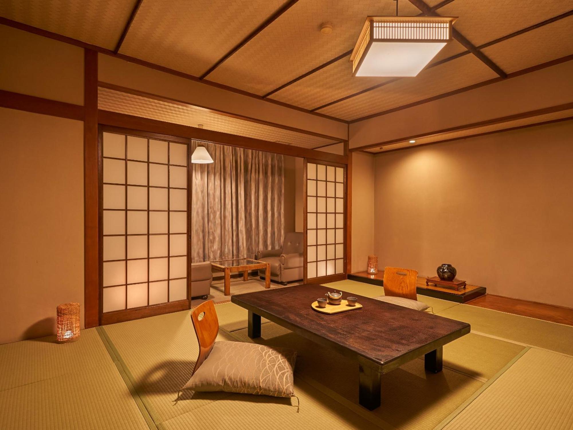 Ooedo Onsen Monogatari Ureshinokan Exterior photo