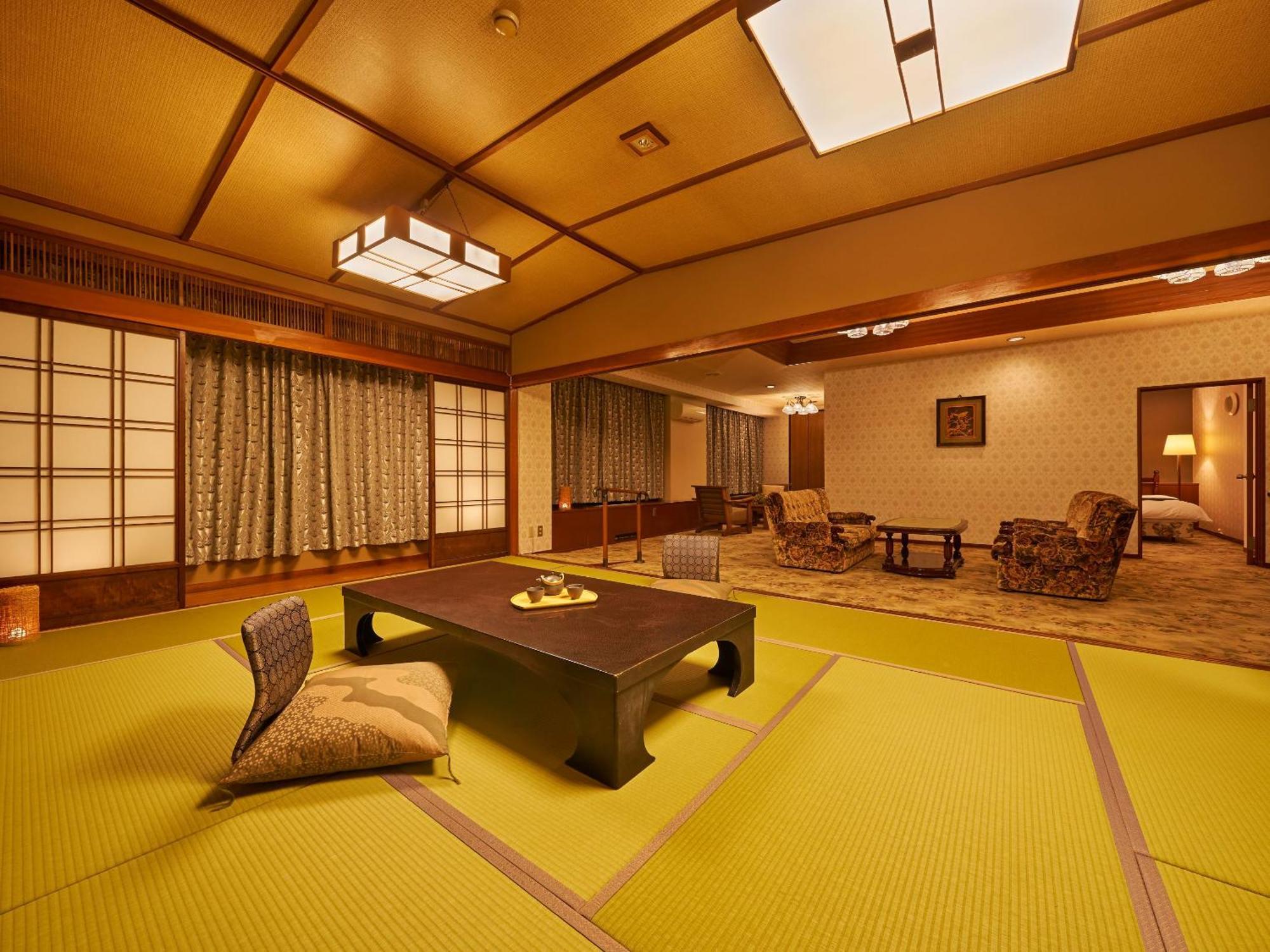 Ooedo Onsen Monogatari Ureshinokan Exterior photo